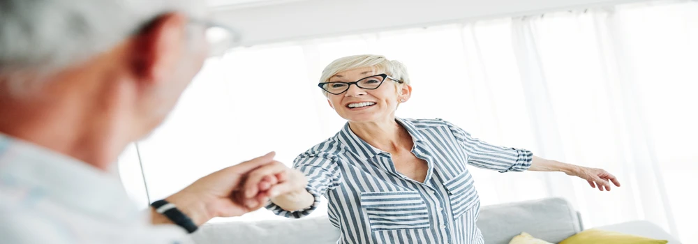 Tanzendes, nicht mehr ganz so junges Paar